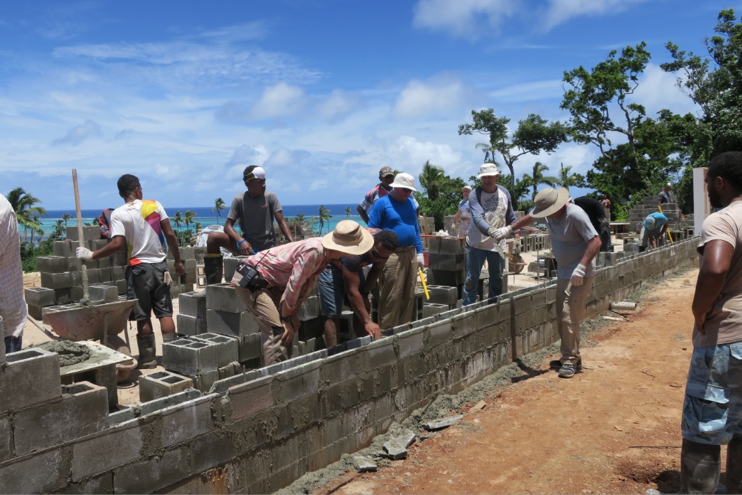 Latest News - New School / Cyclone-Refuge Completed On Naitauba Island